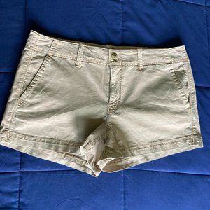 American Eagle khaki shorts size 10 Super Stretch
